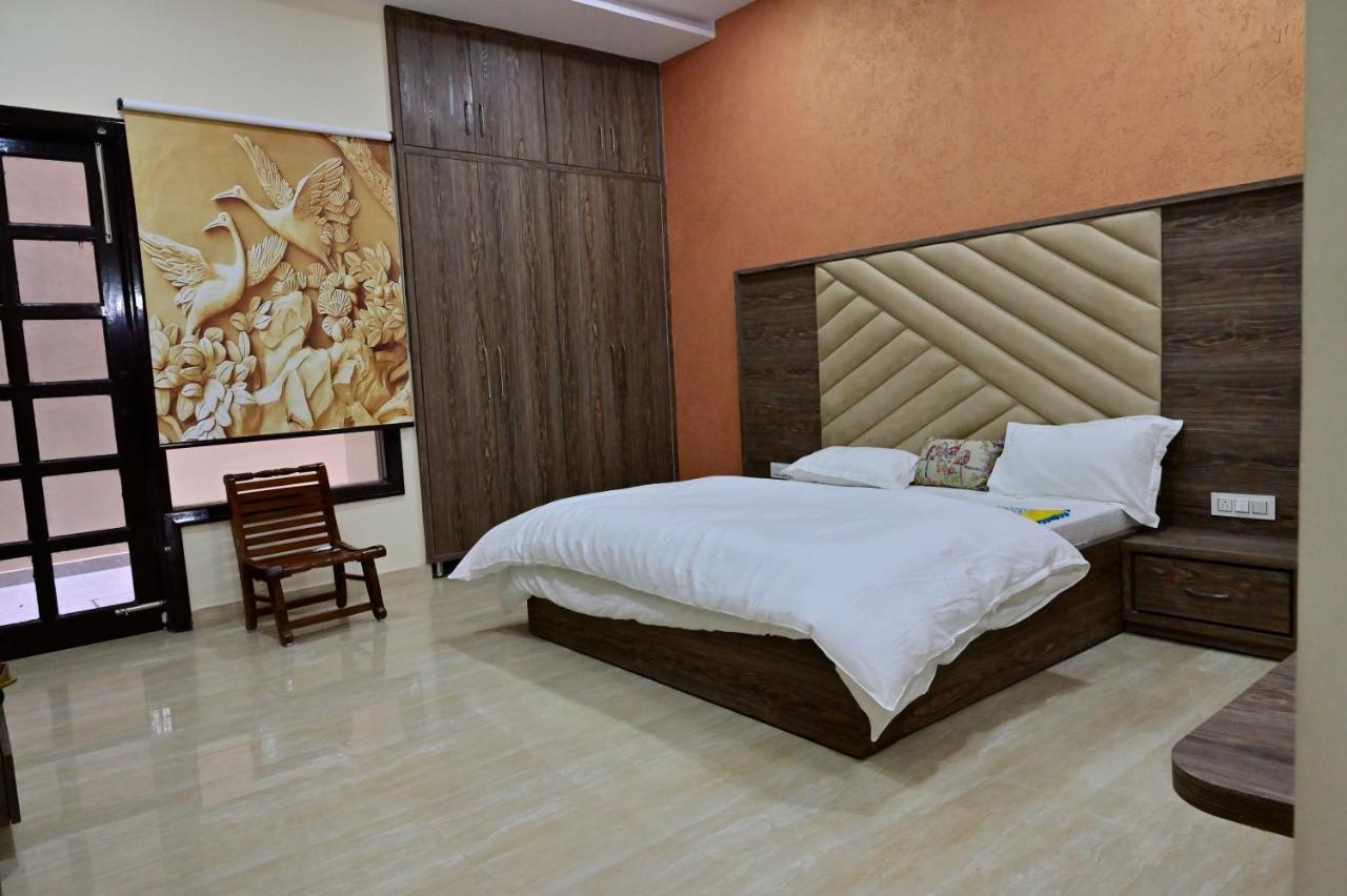 Ideal Home Stay Amritsar Buitenkant foto