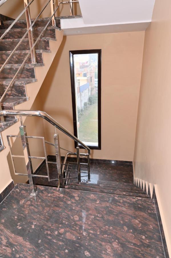 Ideal Home Stay Amritsar Buitenkant foto